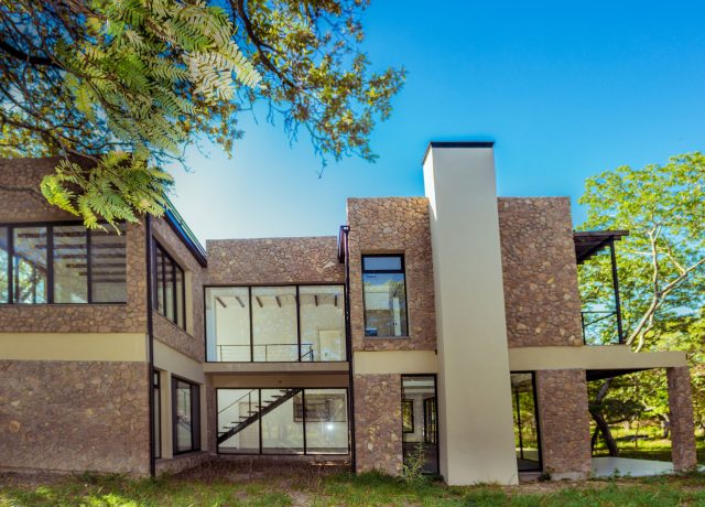 estate-gallery-house2